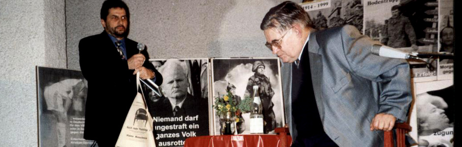 Hans Koschnik auf dem Roten Stuhl